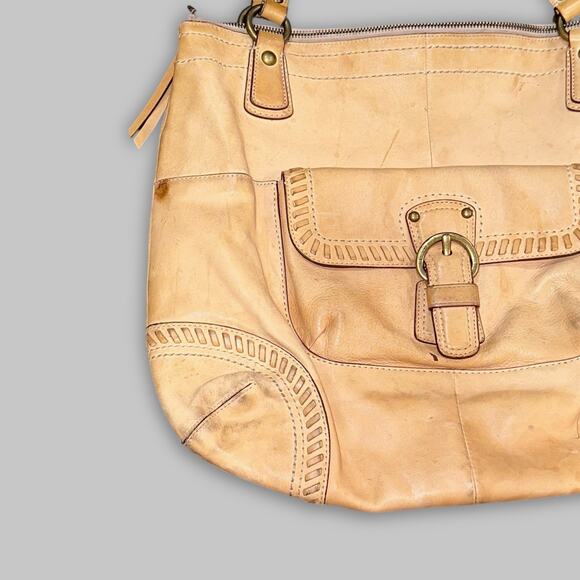 Vintage Coach Poppy Tan Leather Shoulder Tote Bag with Front Buckle Pocket - Picture 3 of 6
